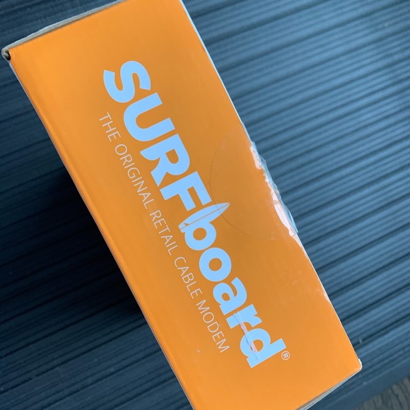 Arris surfboard modem router - Picture 2 of 12